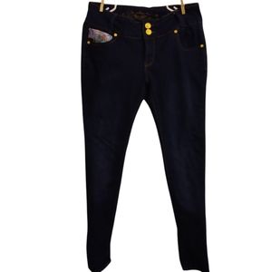 Design by U.S.A. Queen Jeans. Blue Jeans 15.